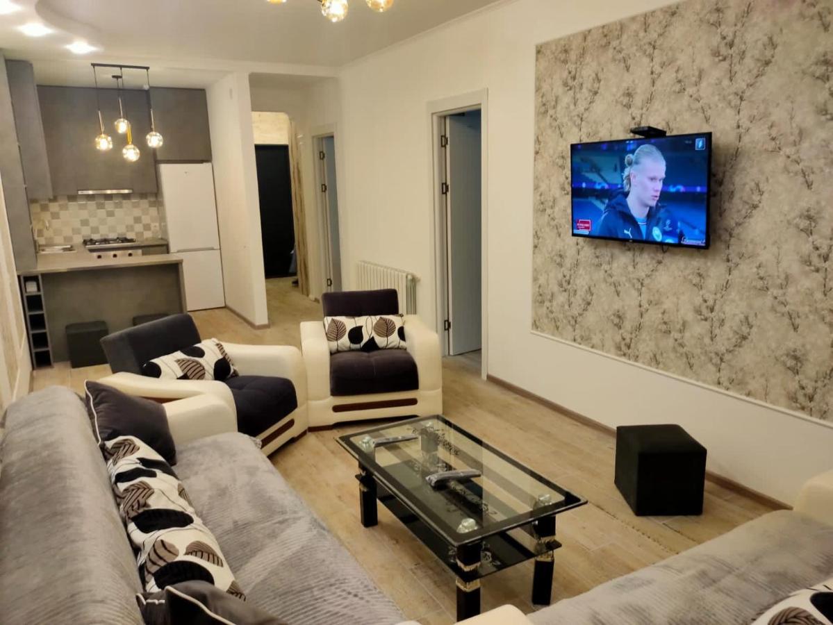 Appartement Lilia à Batoumi Extérieur photo